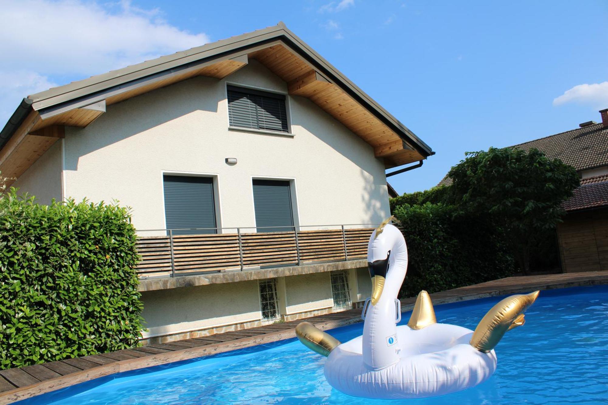 Mali Raj Apartment Menges Ngoại thất bức ảnh